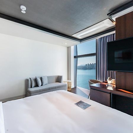 H Avenue Gwanganri Beach Пусан Екстериор снимка